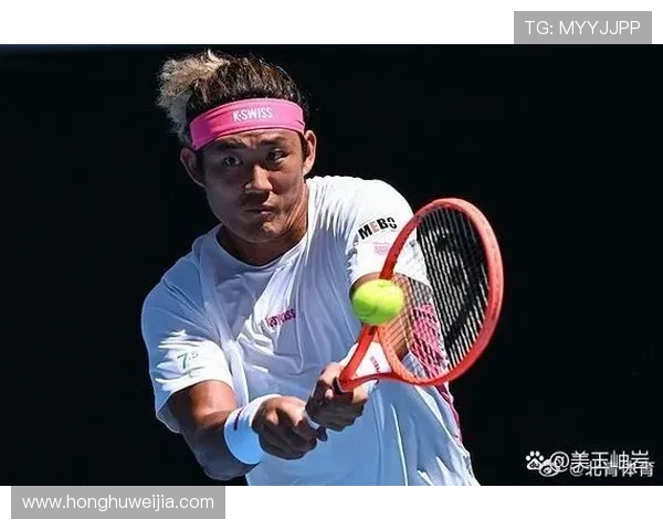 2025年网球赛季精彩纷呈 新星崛起与传奇选手再度争锋 2025年网球赛季精彩纷呈 新星崛起与传奇选手再度争锋