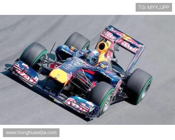 F1赛季精彩回顾：红牛与梅赛德斯争锋激烈 车队和车手表现引人关注